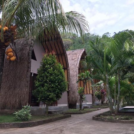 Bale Lumbung Bungalows Sakti Buitenkant foto