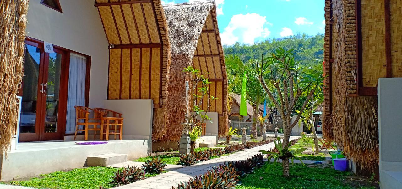 Bale Lumbung Bungalows Sakti Buitenkant foto